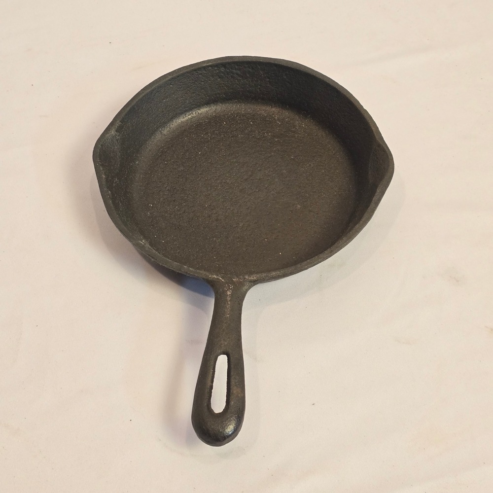 Vintage CKP 6.5 Inch Cast Iron Skillet Made in Taiwan Small Frying Pan No 17